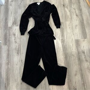 Vintage Jonathan Logan Velvet Track Suit 2 Piece Womens 11/12 Wrap Top Luxury